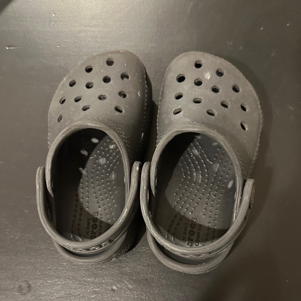 CROCS
